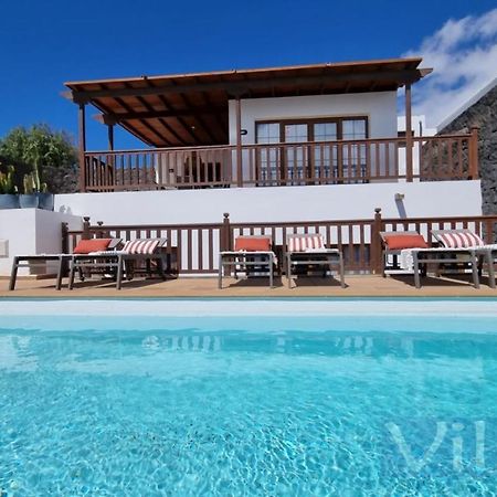 Villa Tegala By Villitas بلايا بلانكا المظهر الخارجي الصورة