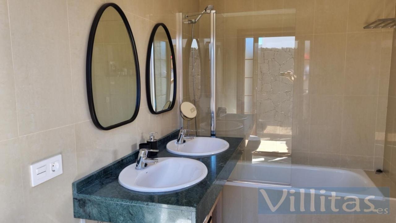 Villa Tegala By Villitas بلايا بلانكا المظهر الخارجي الصورة